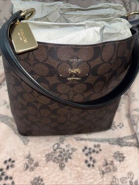 バッグ rare Old Coach Ergo Nubuck 4395 Vintage Coach | Bags | Iso Coach Vintage Ergo Nubuck Zip Shoulder Bag 4395